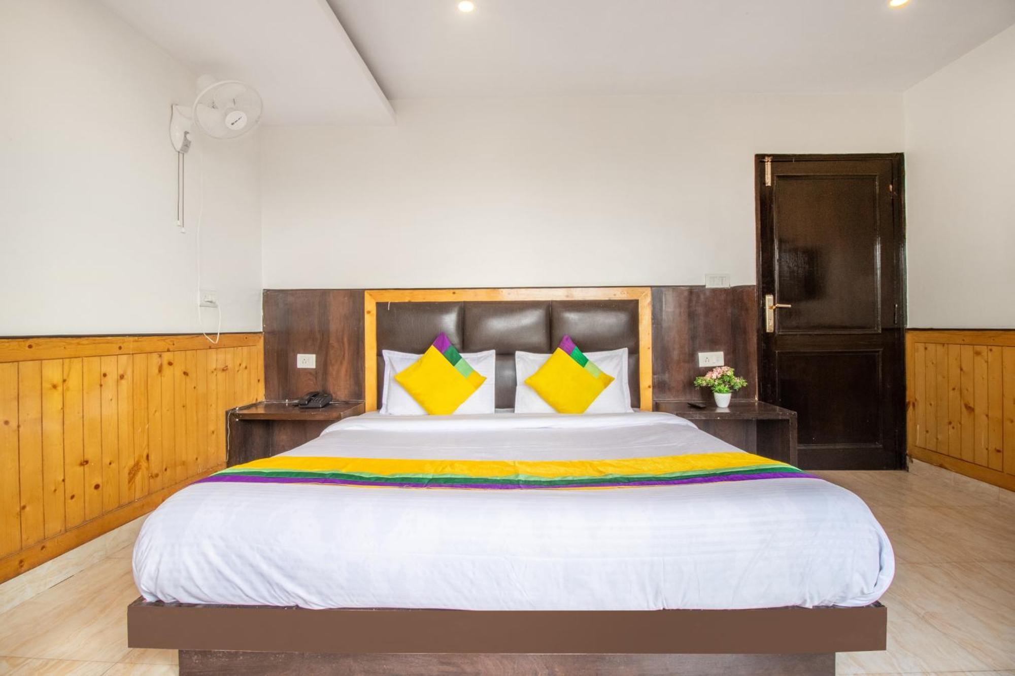 Itsy Hotels Avantika With Forest View Шимла Экстерьер фото